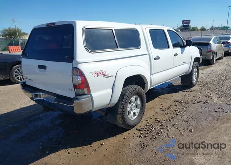 2011 Toyota Tacoma Base V6 from USA, damaged, VIN 3TMLU4EN3BM077023